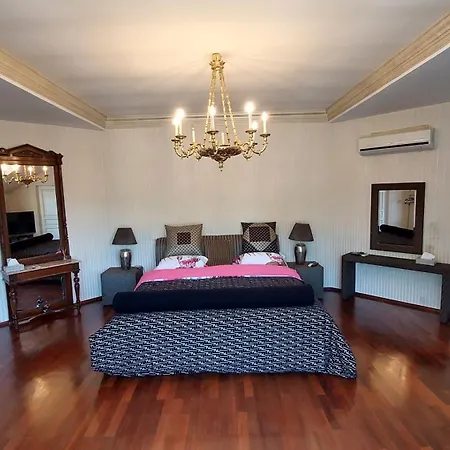 Castle Garden *** Apartment Szombathely Room photo
