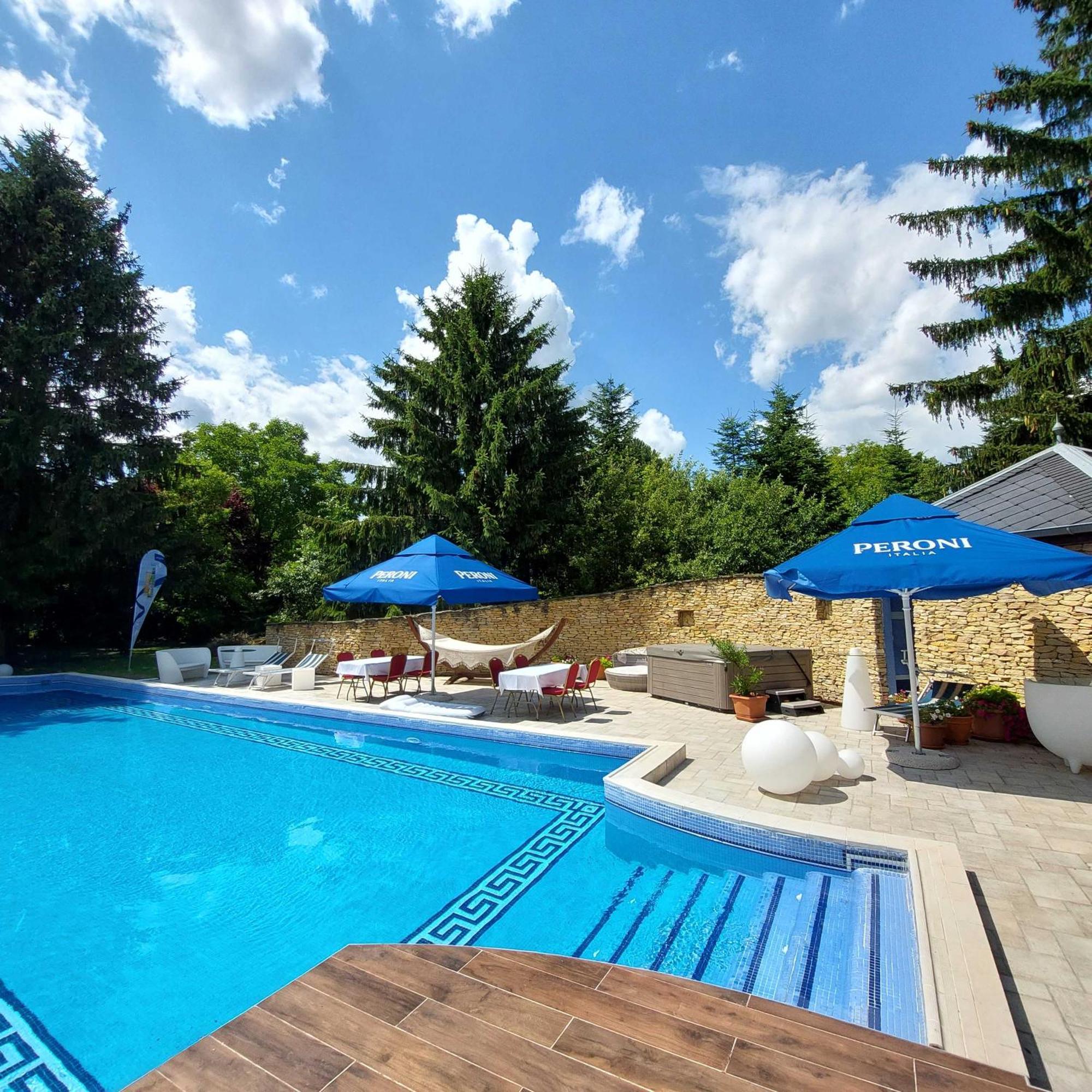 Homestay Castle Garden ***